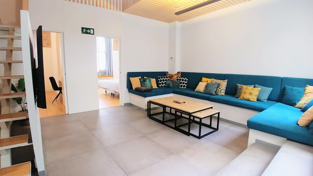 Apartment in Madrid city centre, 5 bedrooms (8 beds, 4 bathrooms). Museums area.