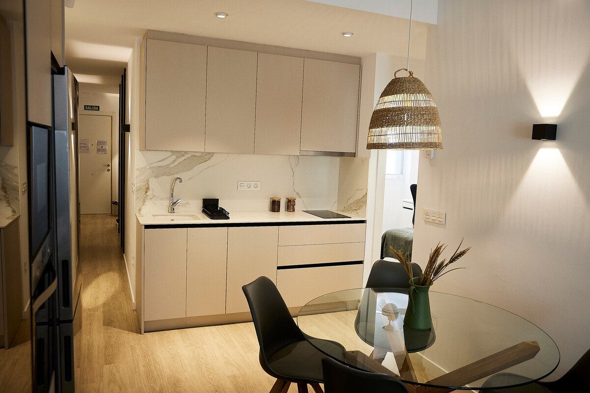 Complete private apartment with 2 double bed room / 2 baths