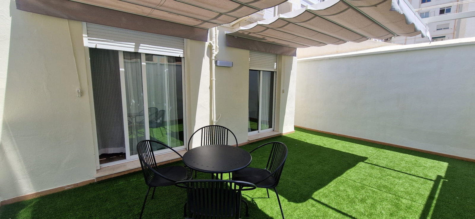 Double apartment with terrace.