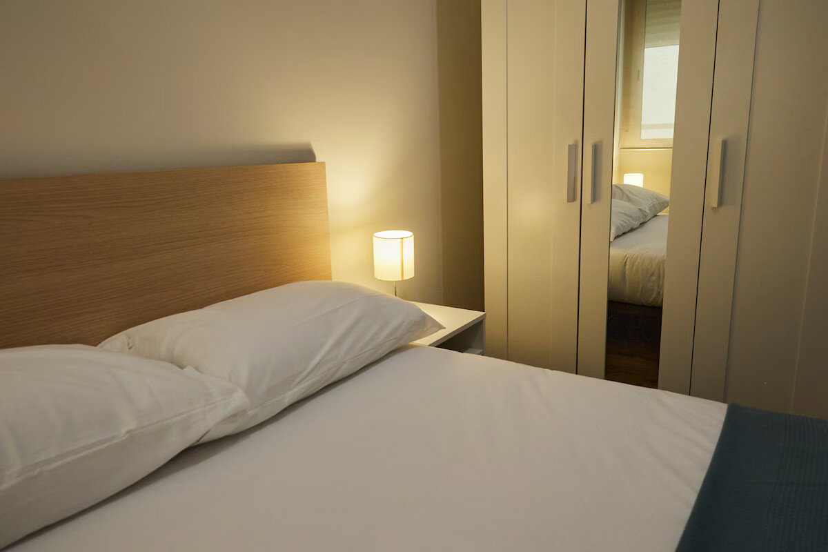 Chic 2BR/2BA Flat | Walk to City Center, VALENCIA ★