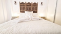 roomsBed