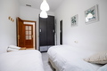 roomsBed