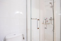 roomsShower