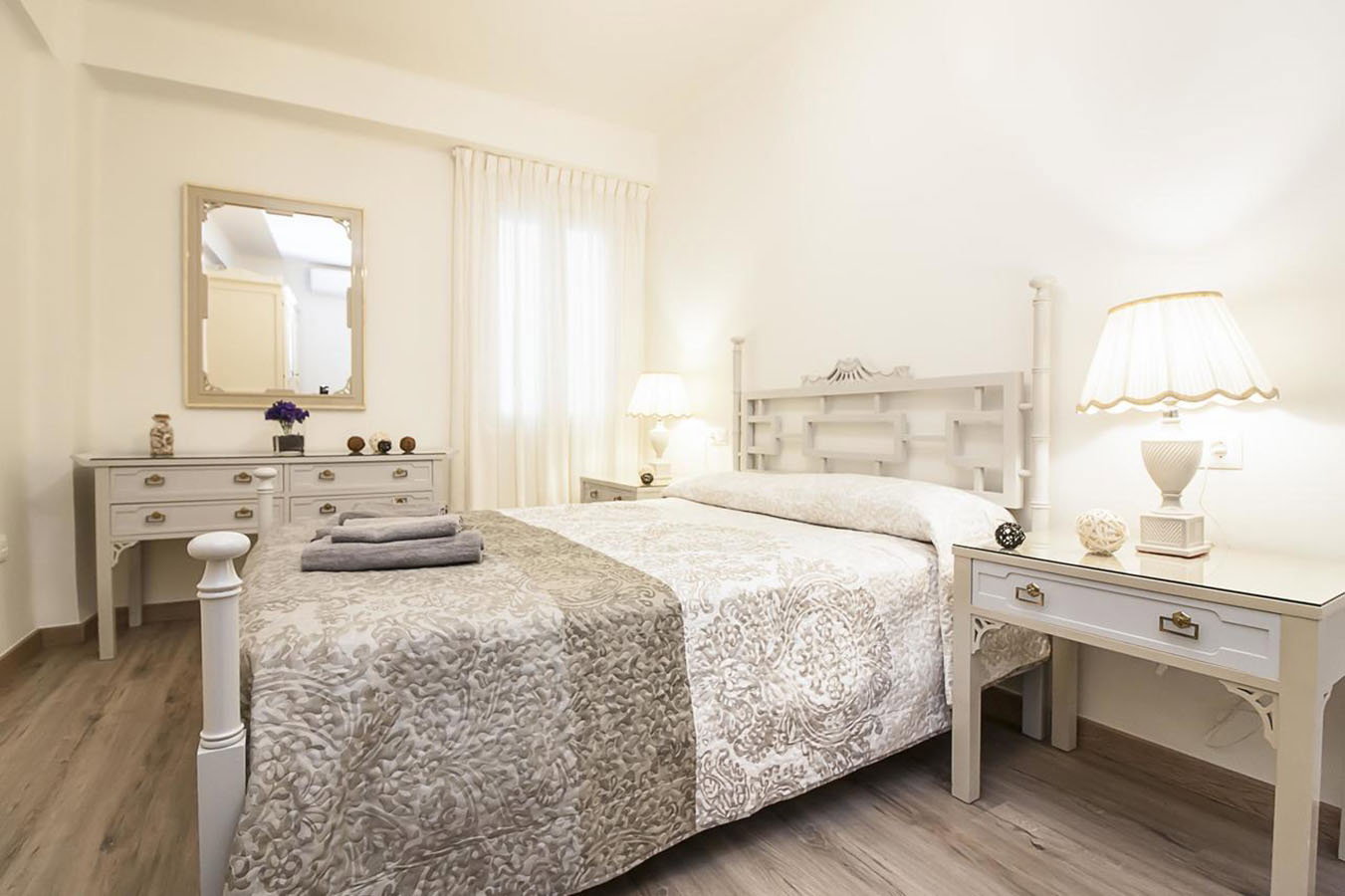 Ven a descubrir este bonito  apartamento recientemente renovado