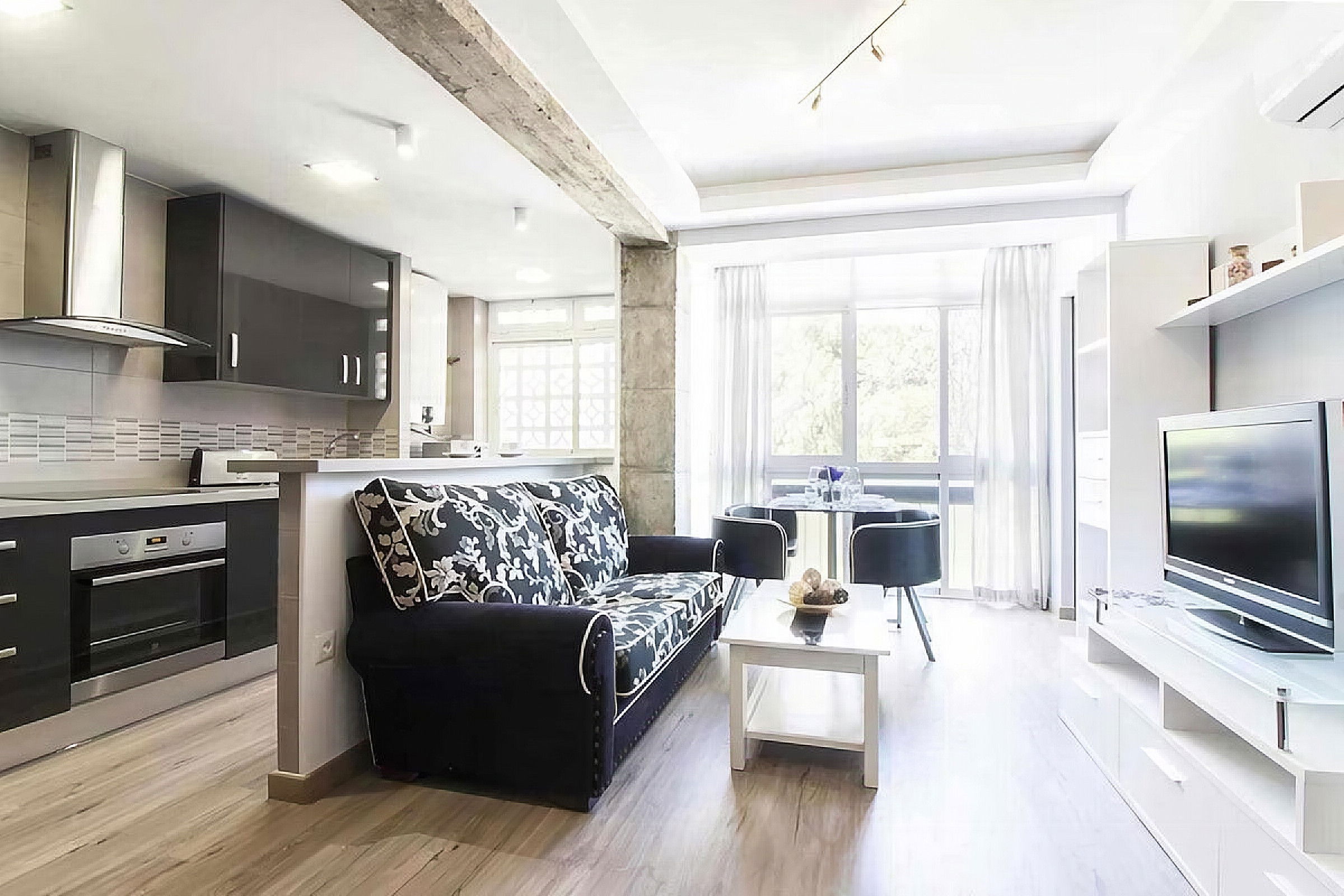 Salón común / sala de televisión, TV y multimedia, Communal lounge/ TV room, TV and multimedia