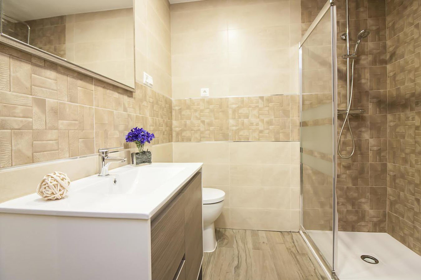 Ven a descubrir este bonito  apartamento recientemente renovado