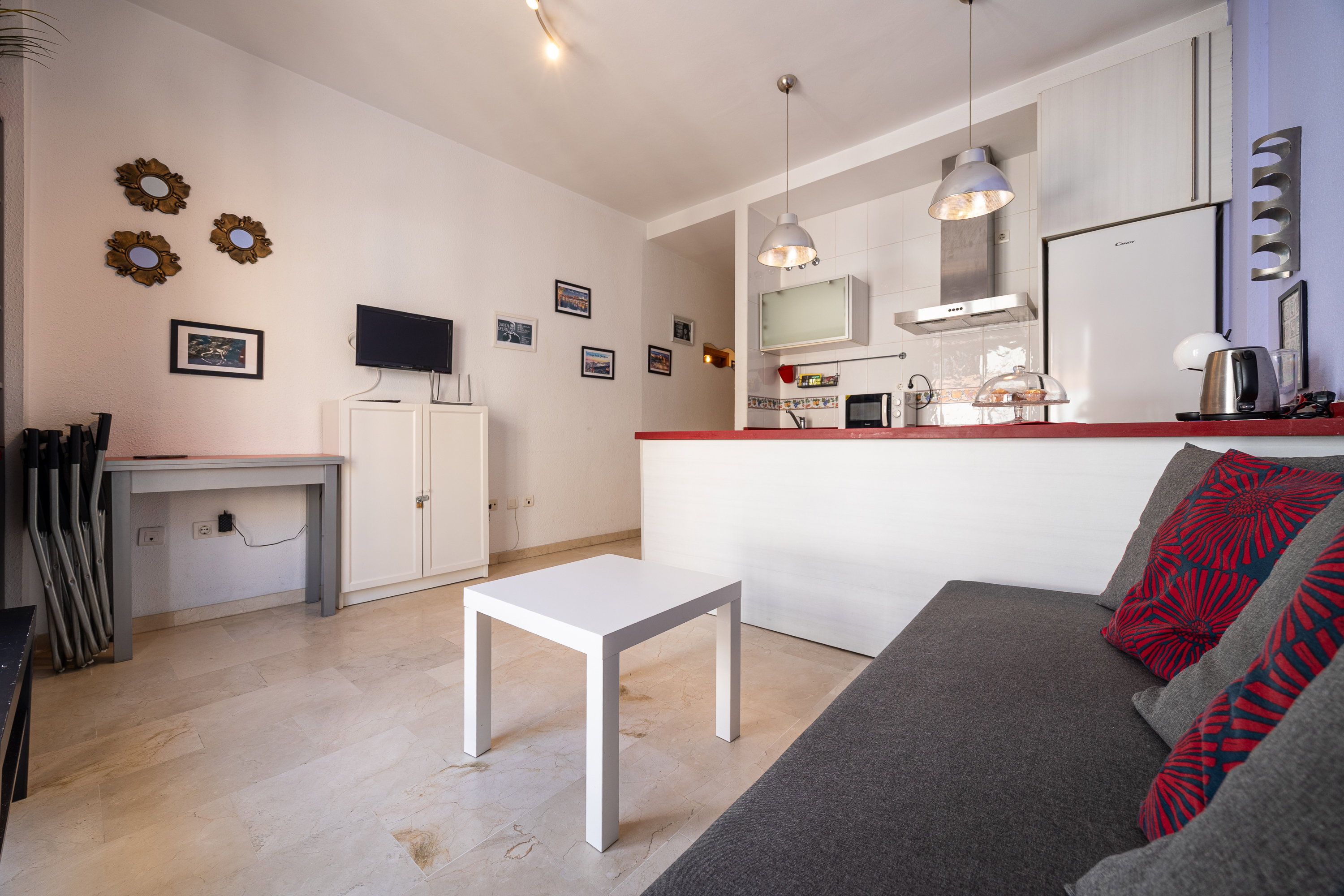 Staying on Calle Refino means being in the heart of Malaga. This cozy accommodat