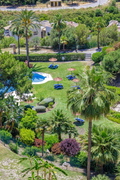 poolSwimmingPool