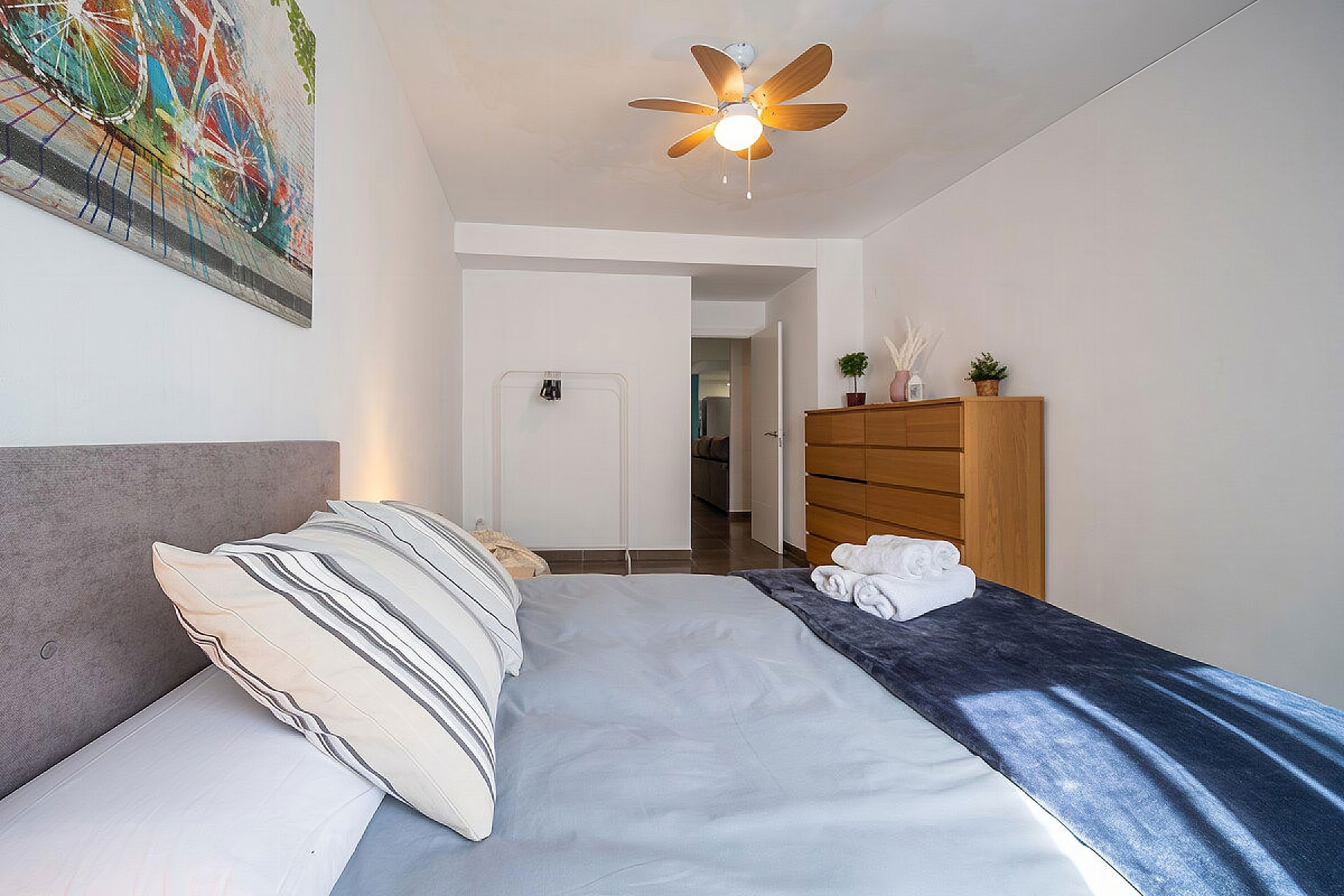 View (de propiedad / habitación), View (from property/room)