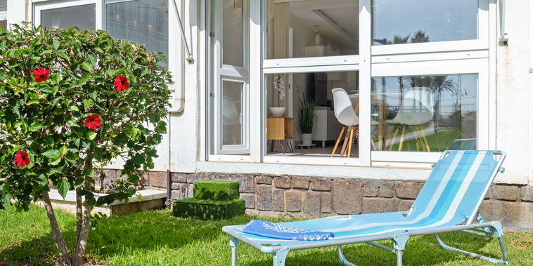 Charming Waterfront Studio with Pool & AC | Steps to the Beach