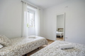 roomsBed