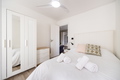roomsBed