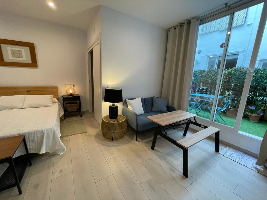 Magnificent studio, located a few minutes' walk from the Mosque