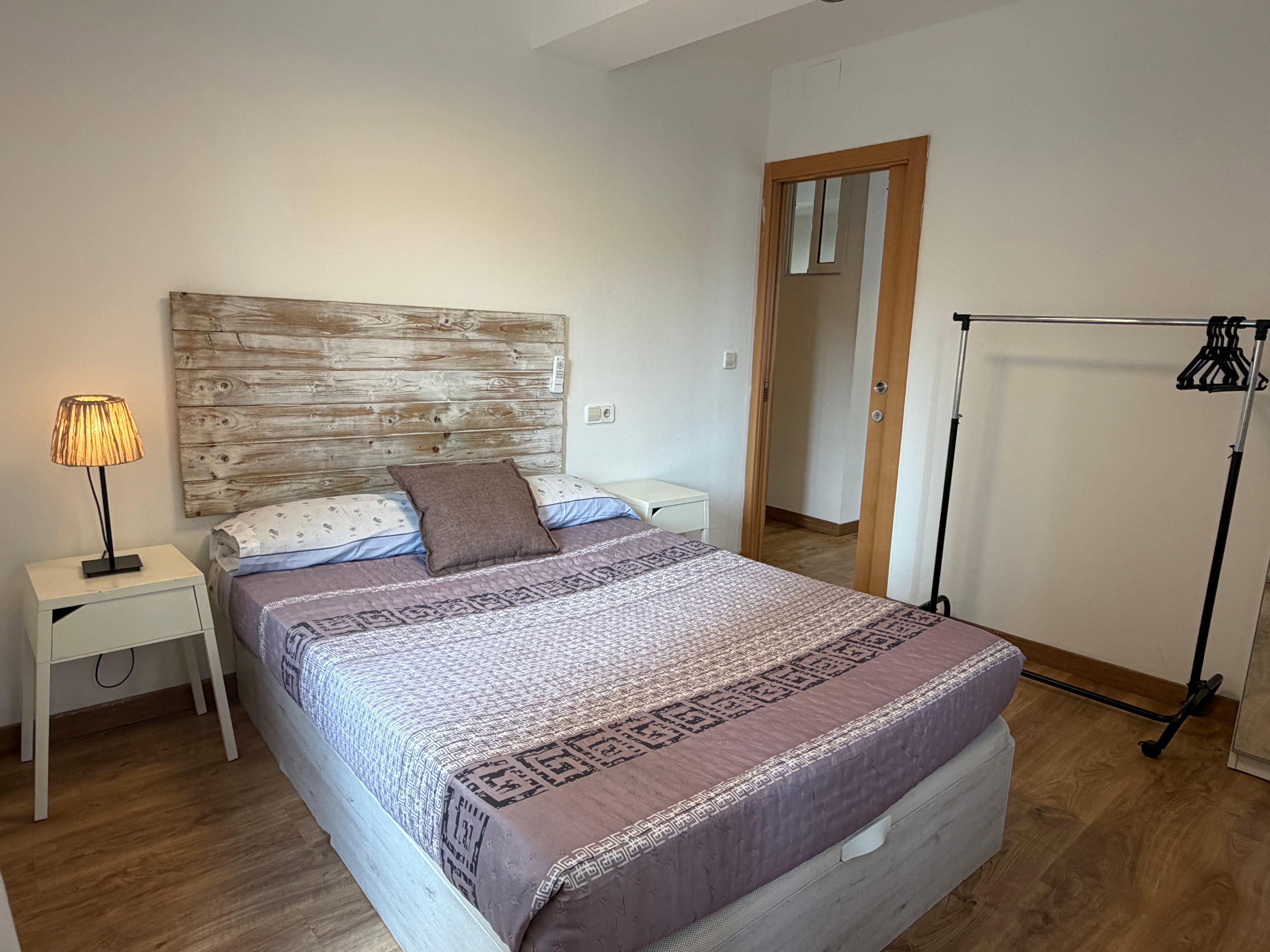 Spacious apartment next to Camp Nou