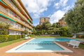 Apartamento familiar con piscina junto a la playa