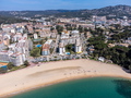 Apartamento familiar con piscina junto a la playa