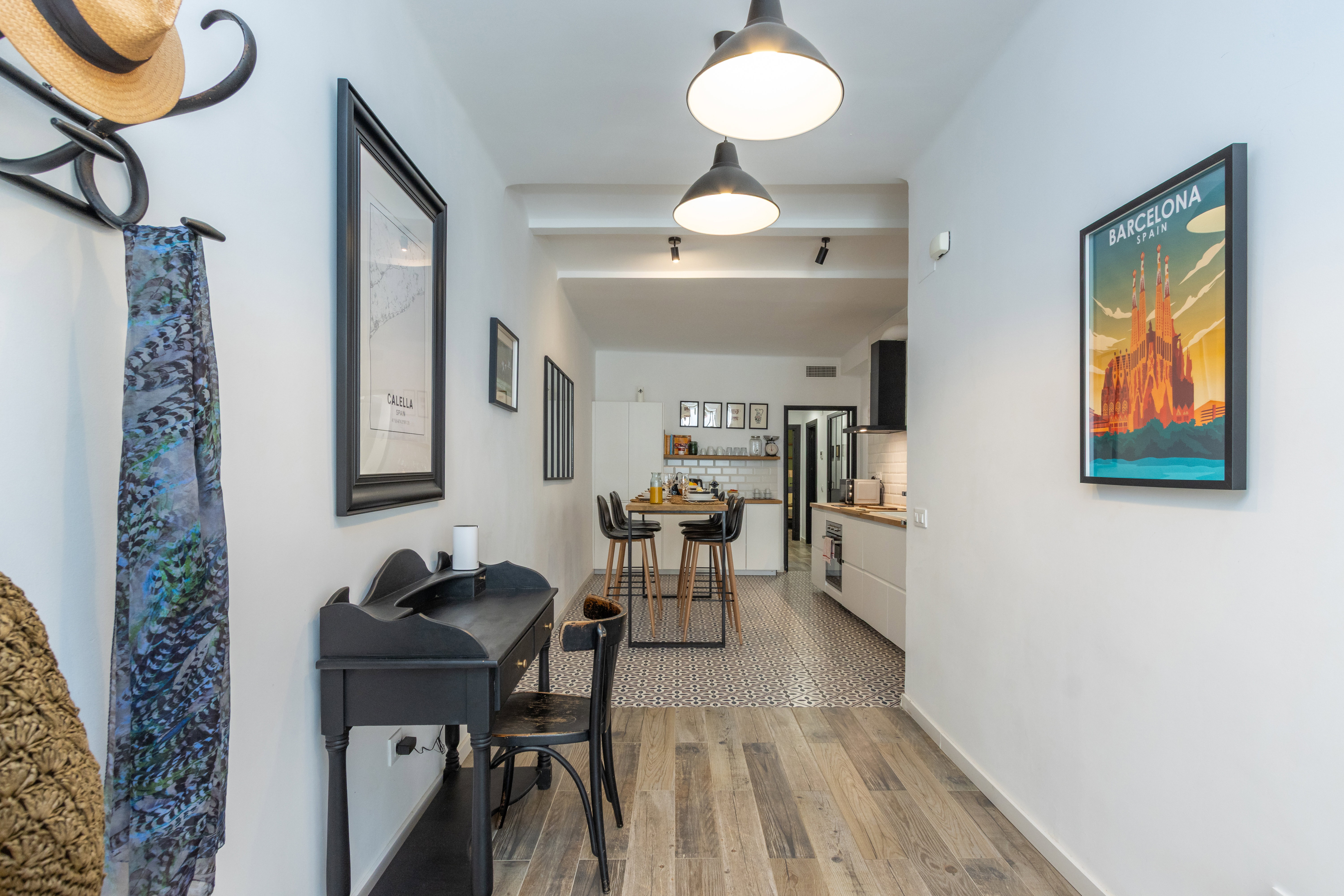 Central apartment with terrace 5 minutes from the beach in Calella de Mar