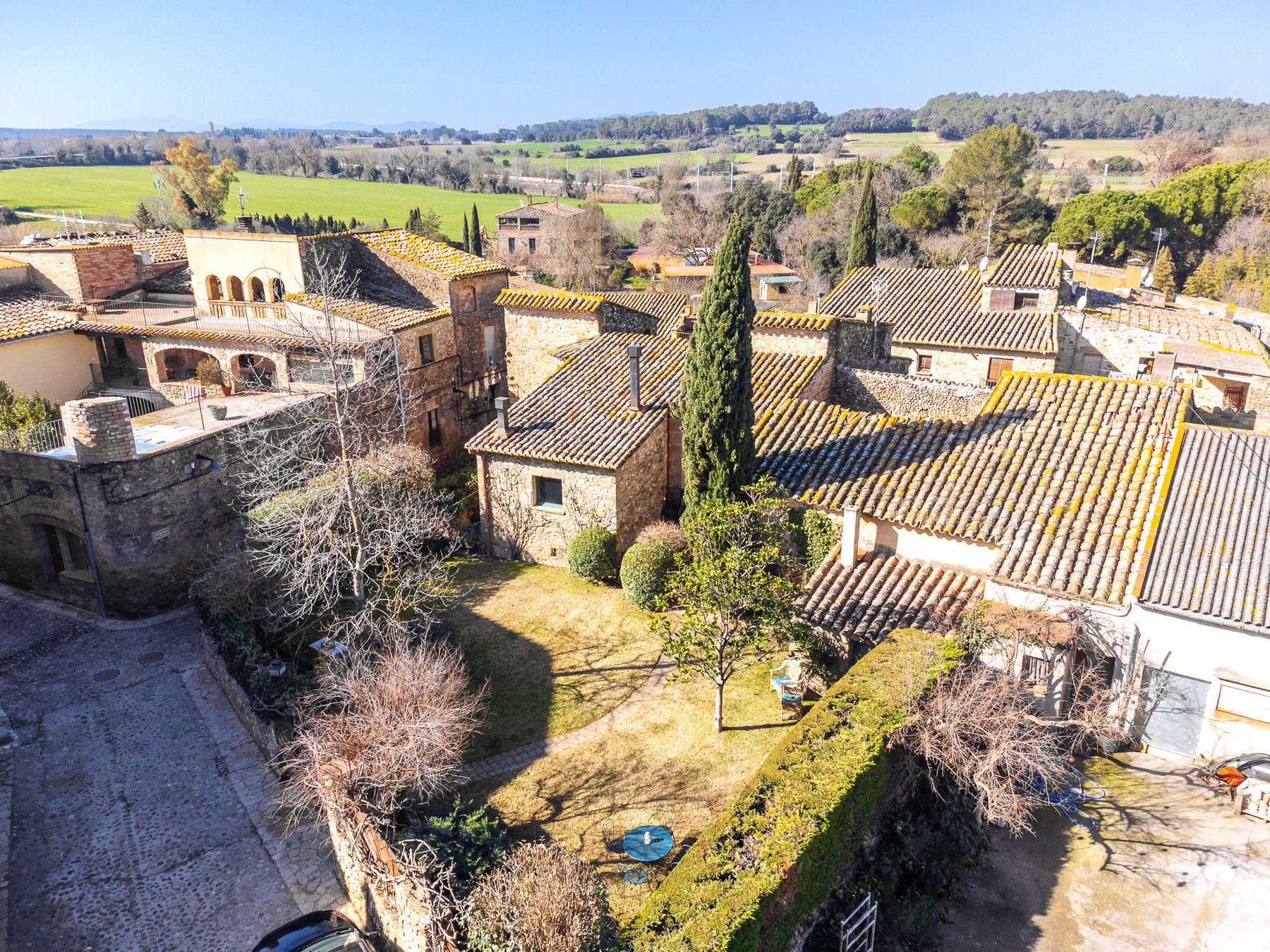 Large stone house in Alt Empordà