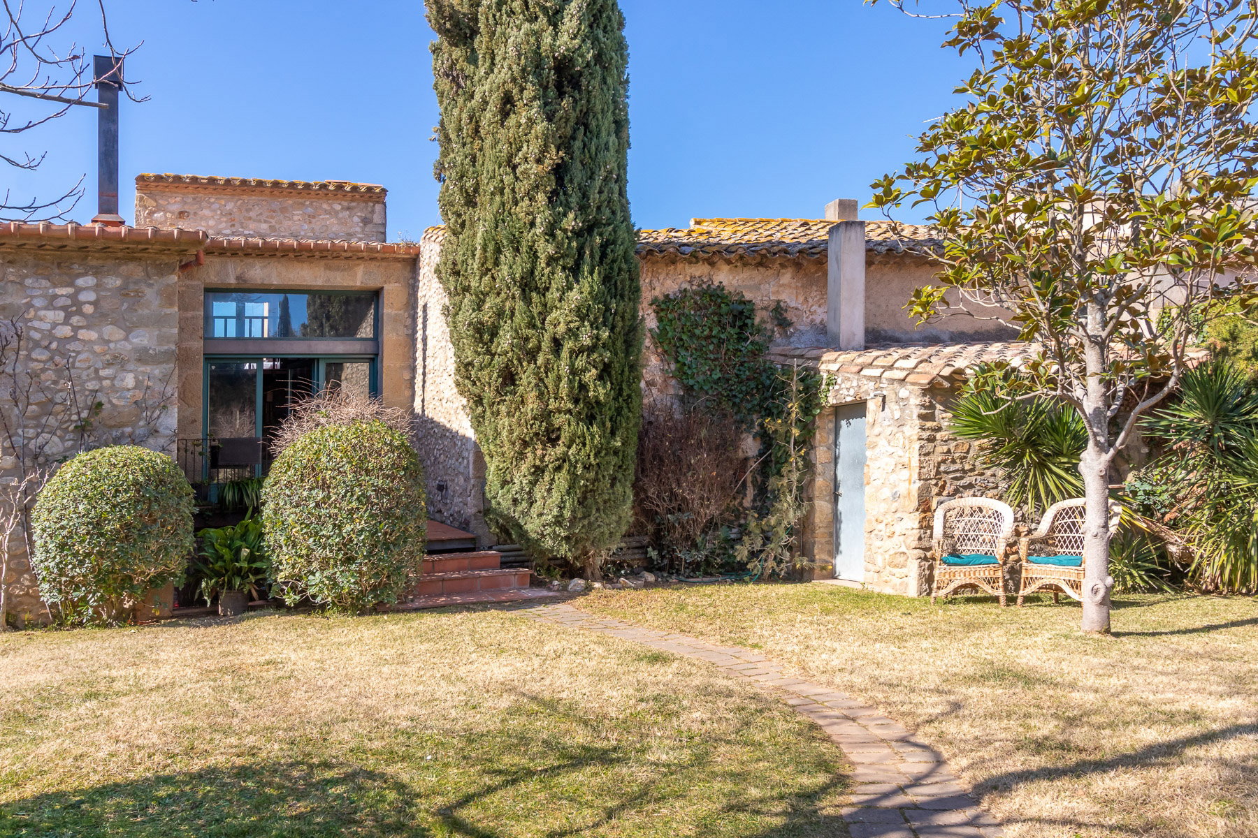 Large stone house in Alt Empordà
