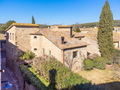 Grande maison en pierre dans l'Alt Empordà