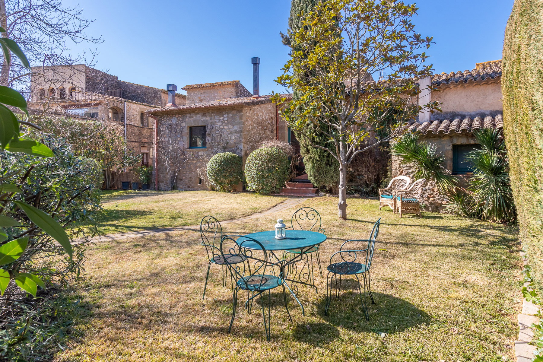 Large stone house in Alt Empordà
