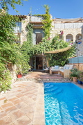 Charming house in Peratallada