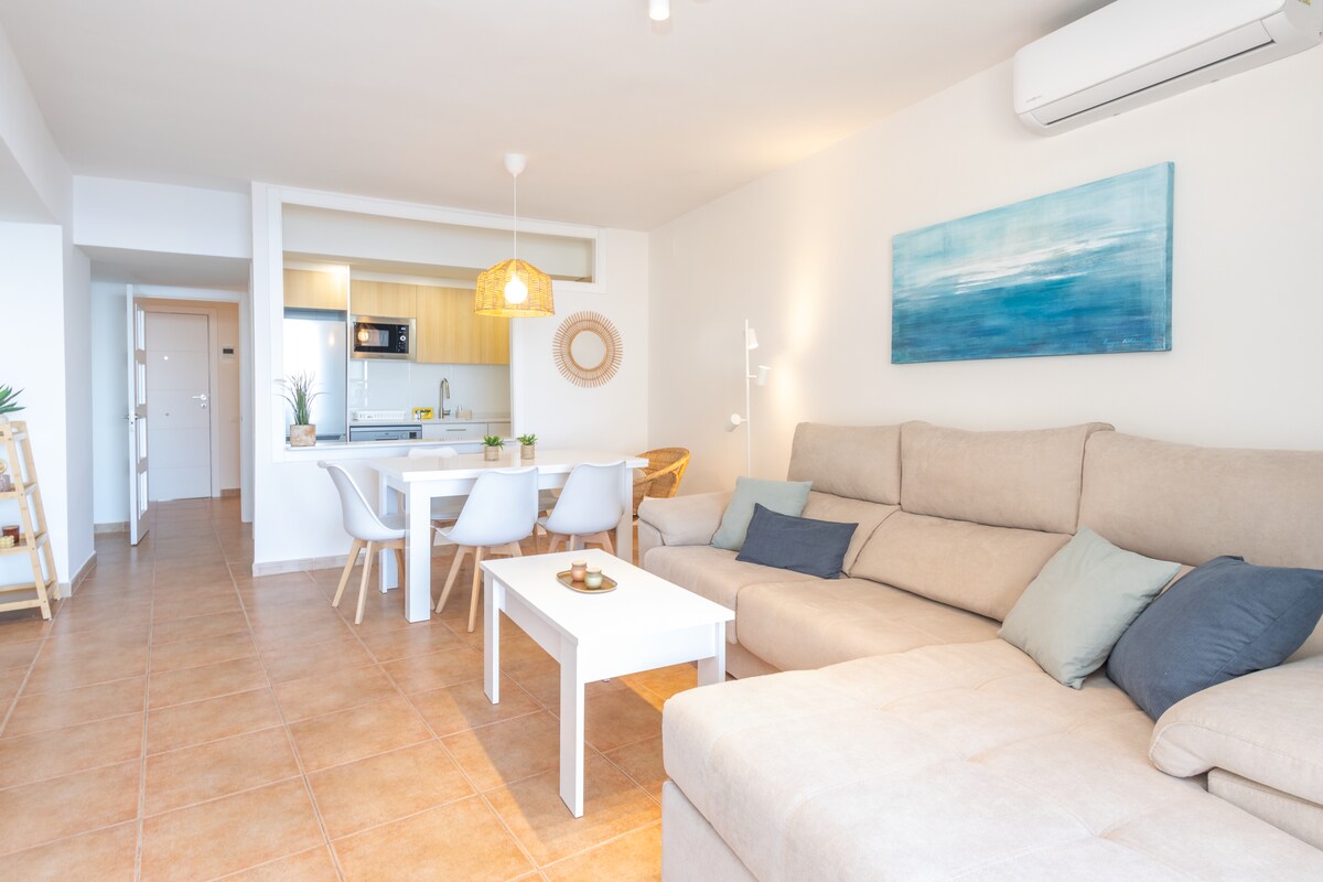Apartamento frente al mar con terraza en Palamós