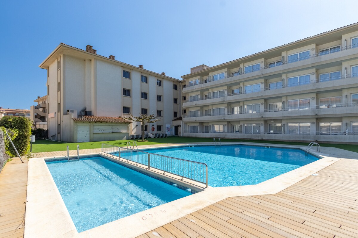 Break away from your daily routine and relax in this oasis of tranquility.