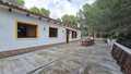 Rural House with Pool for Large Groups