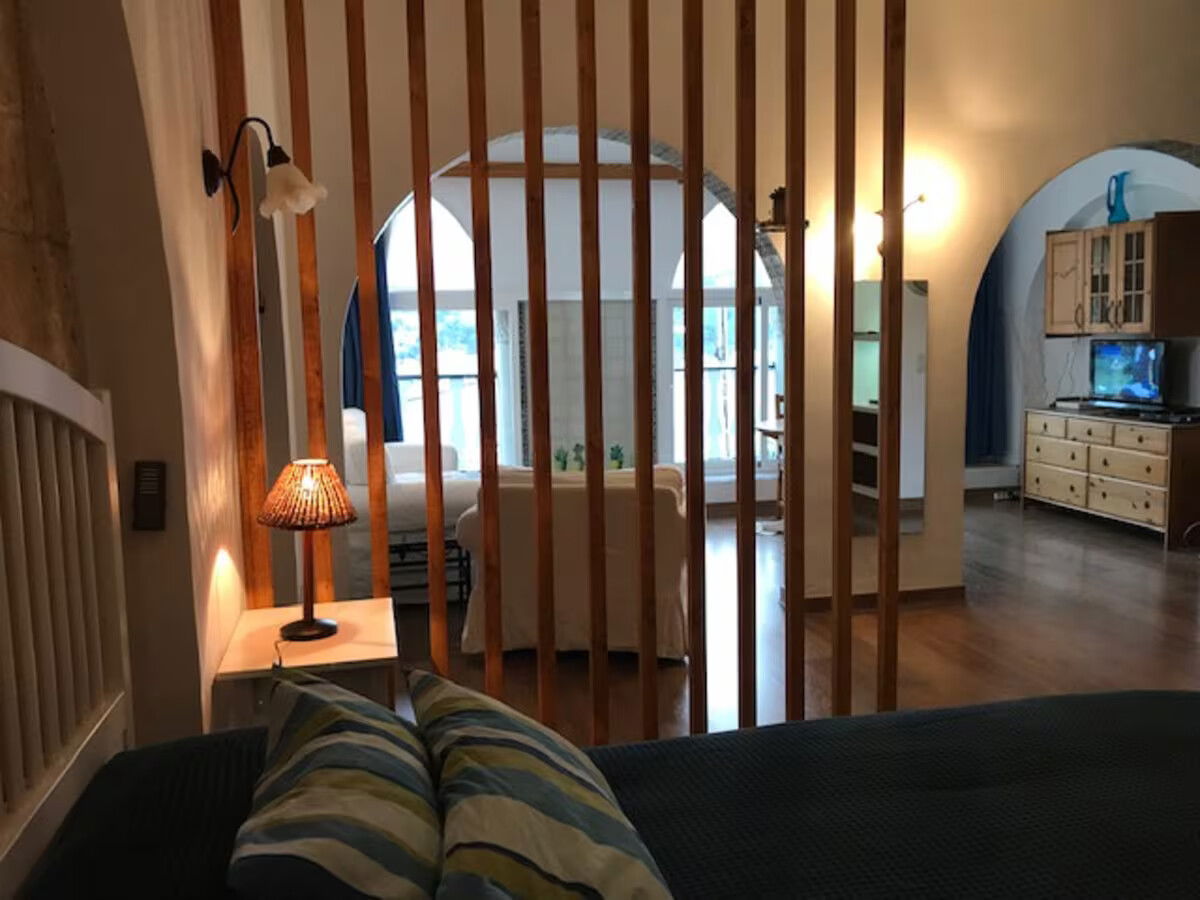 Excellent open plan apartment with amazing sea views for 2 with AC and WiFi