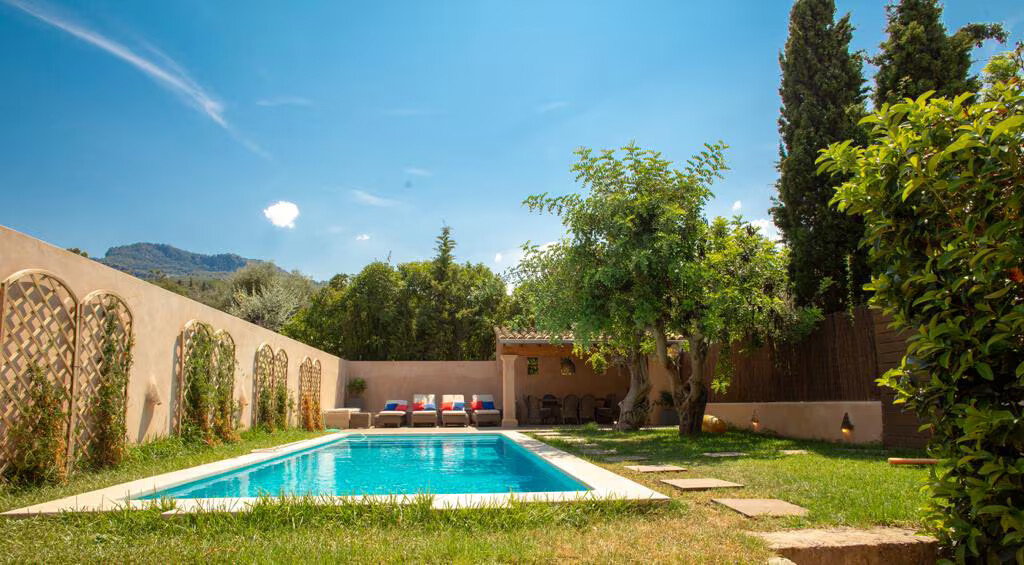 Perfectly located villa for 8 fully refurbished in Port Soller, flat walk to sea