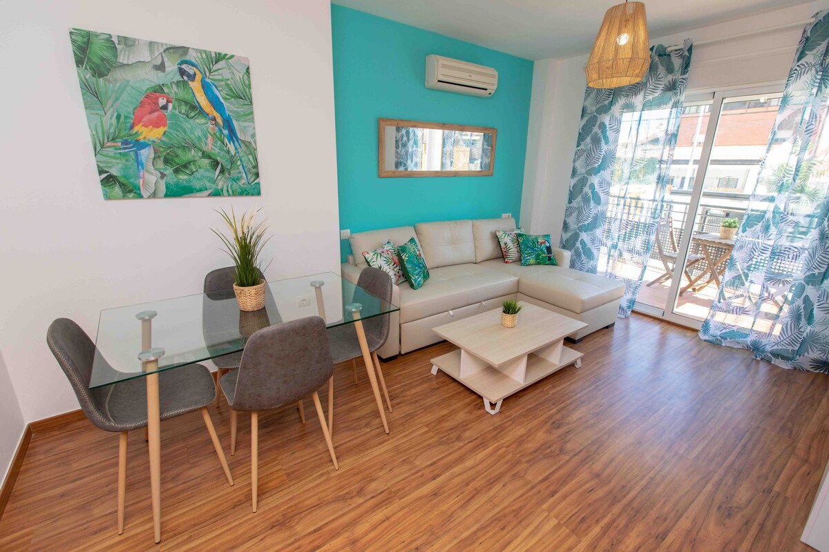 Apartamento exterior, espacioso, luminoso y acogedor, a solo 40 m de la playa...