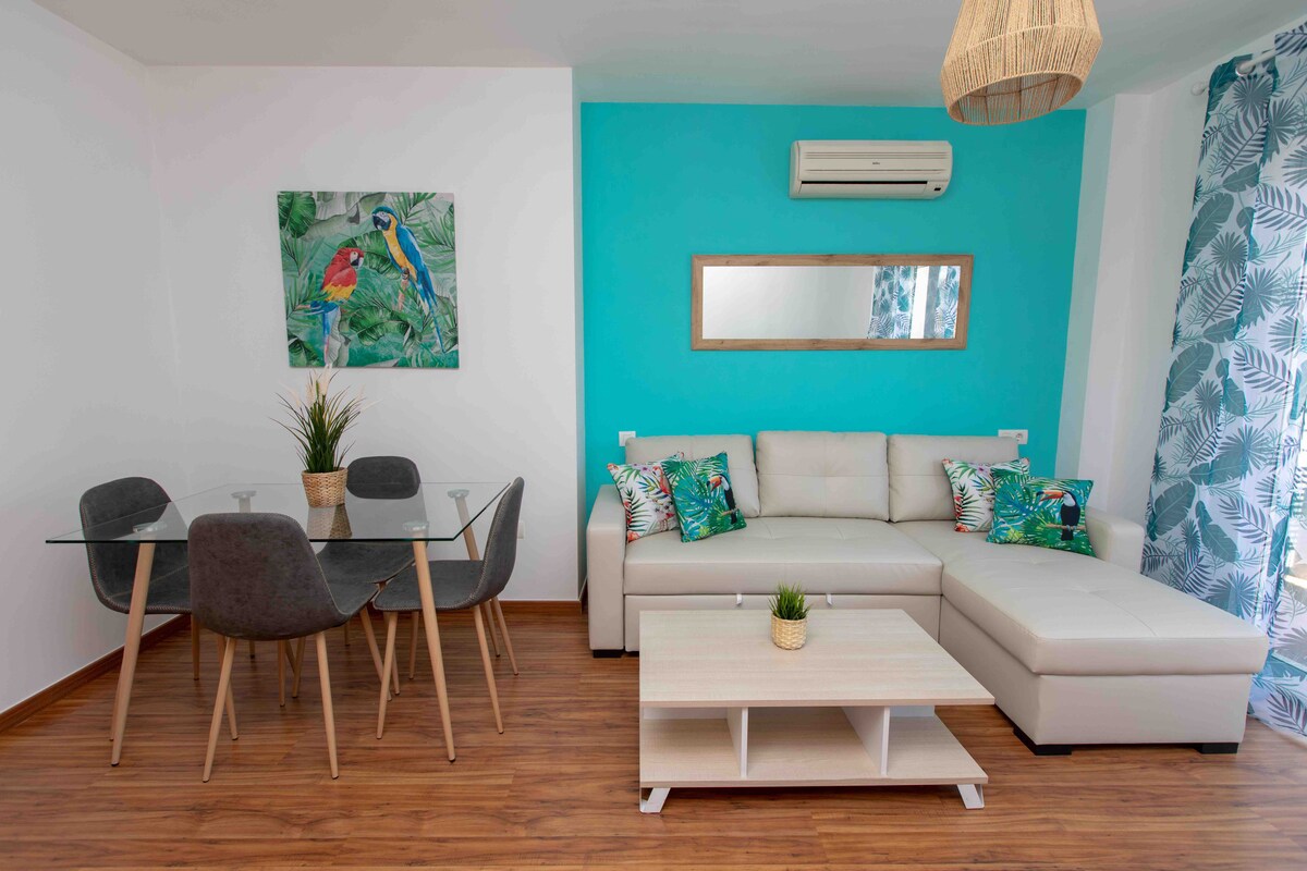 Apartamento exterior, espacioso, luminoso y acogedor, a solo 40 m de la playa...