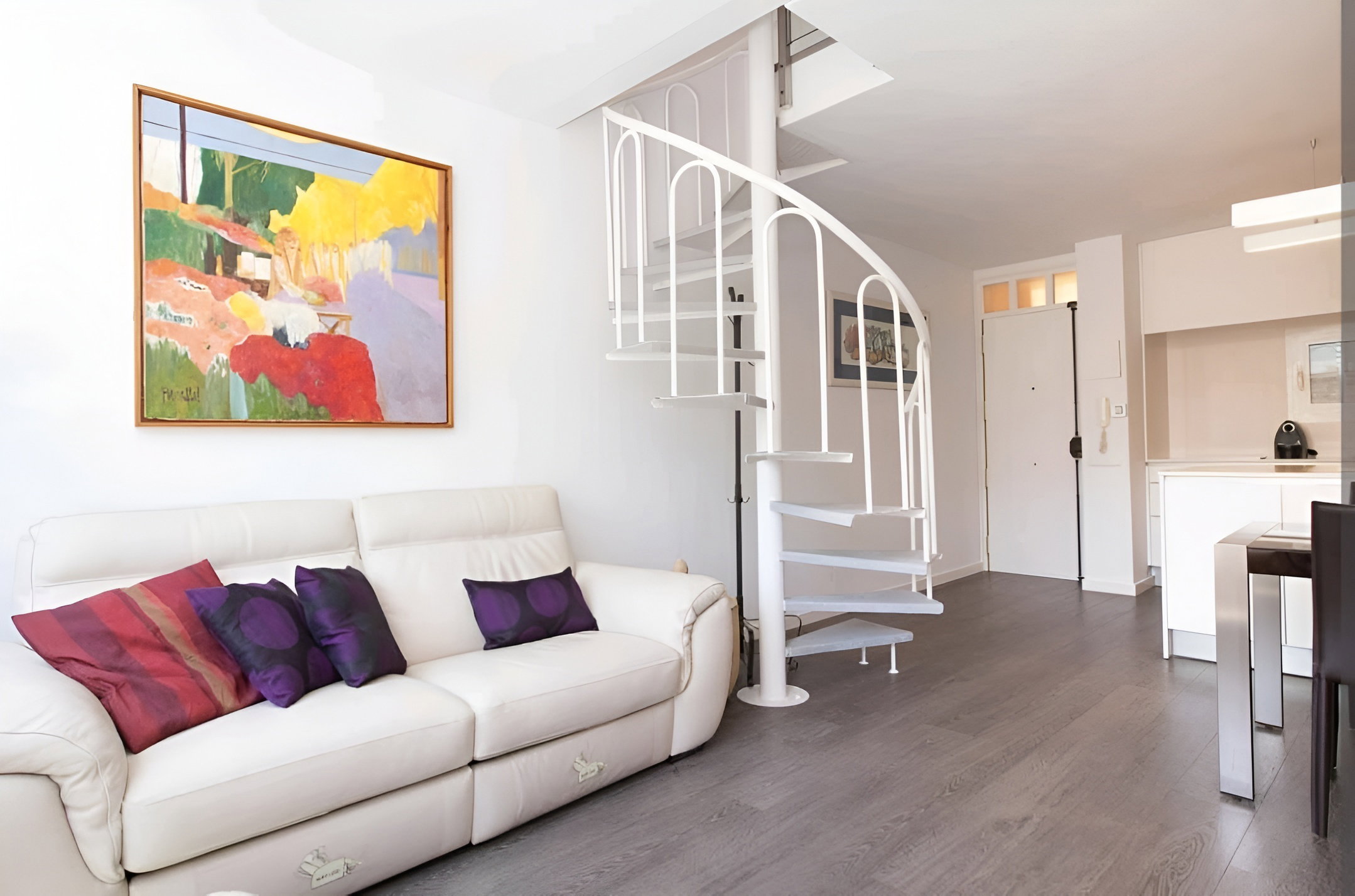 Moderno y equipado duplex de 2 habitaciones, junto al Parc Güell