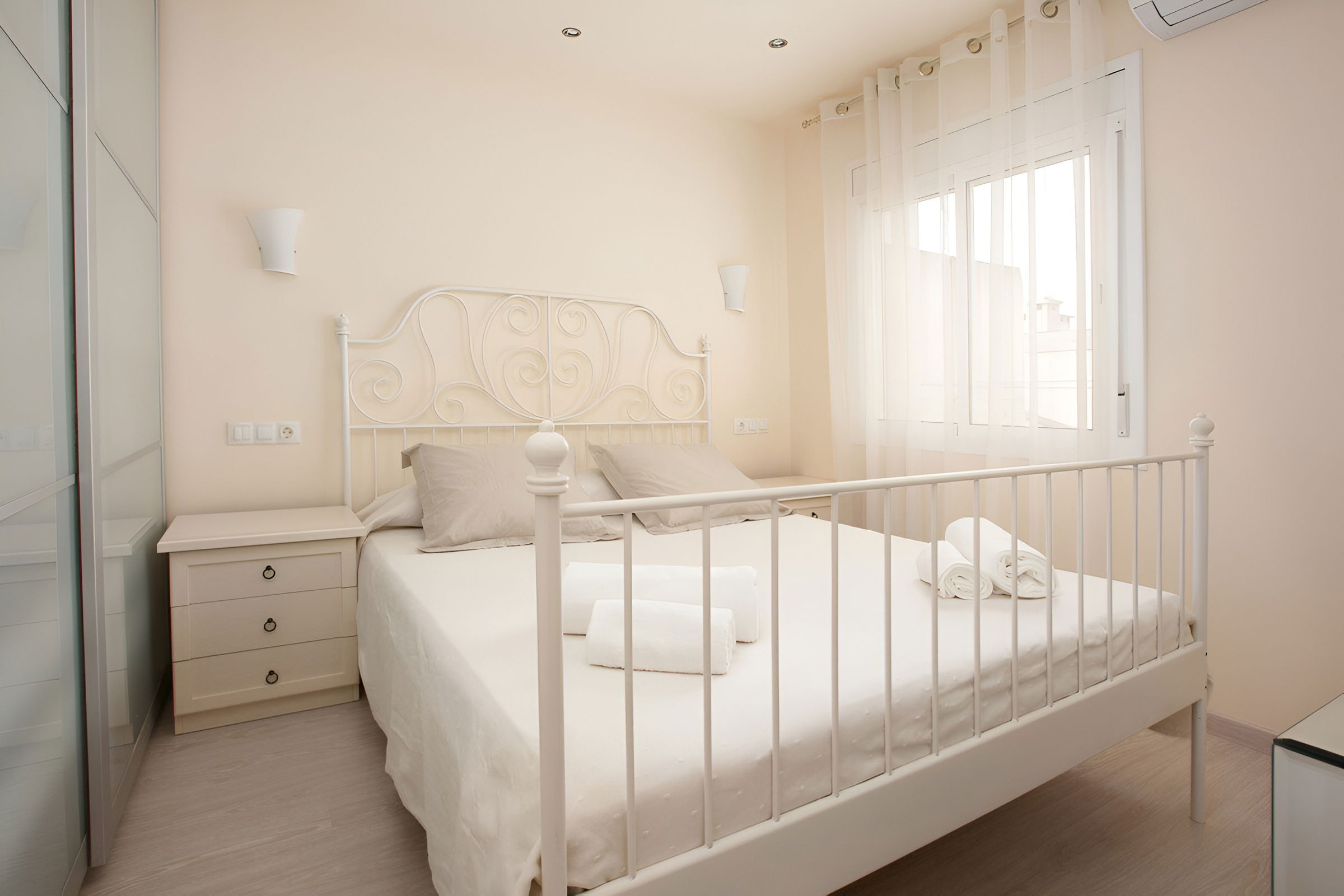 Next to Rambla Catalunya, 1 bedroom apartment