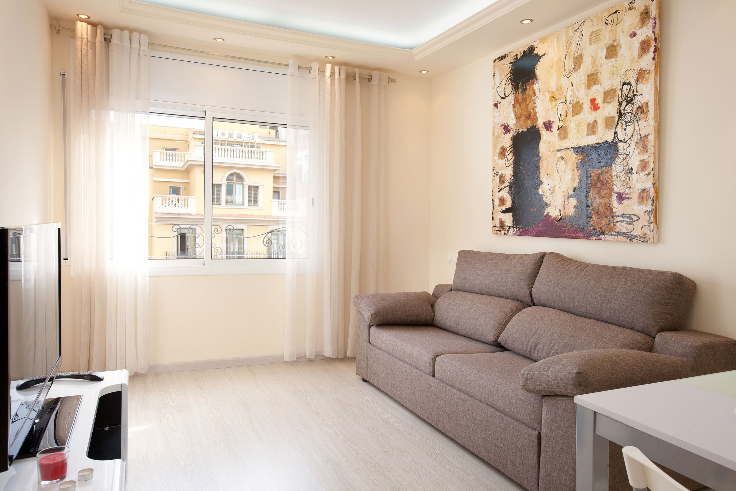 Next to Rambla Catalunya, 1 bedroom apartment