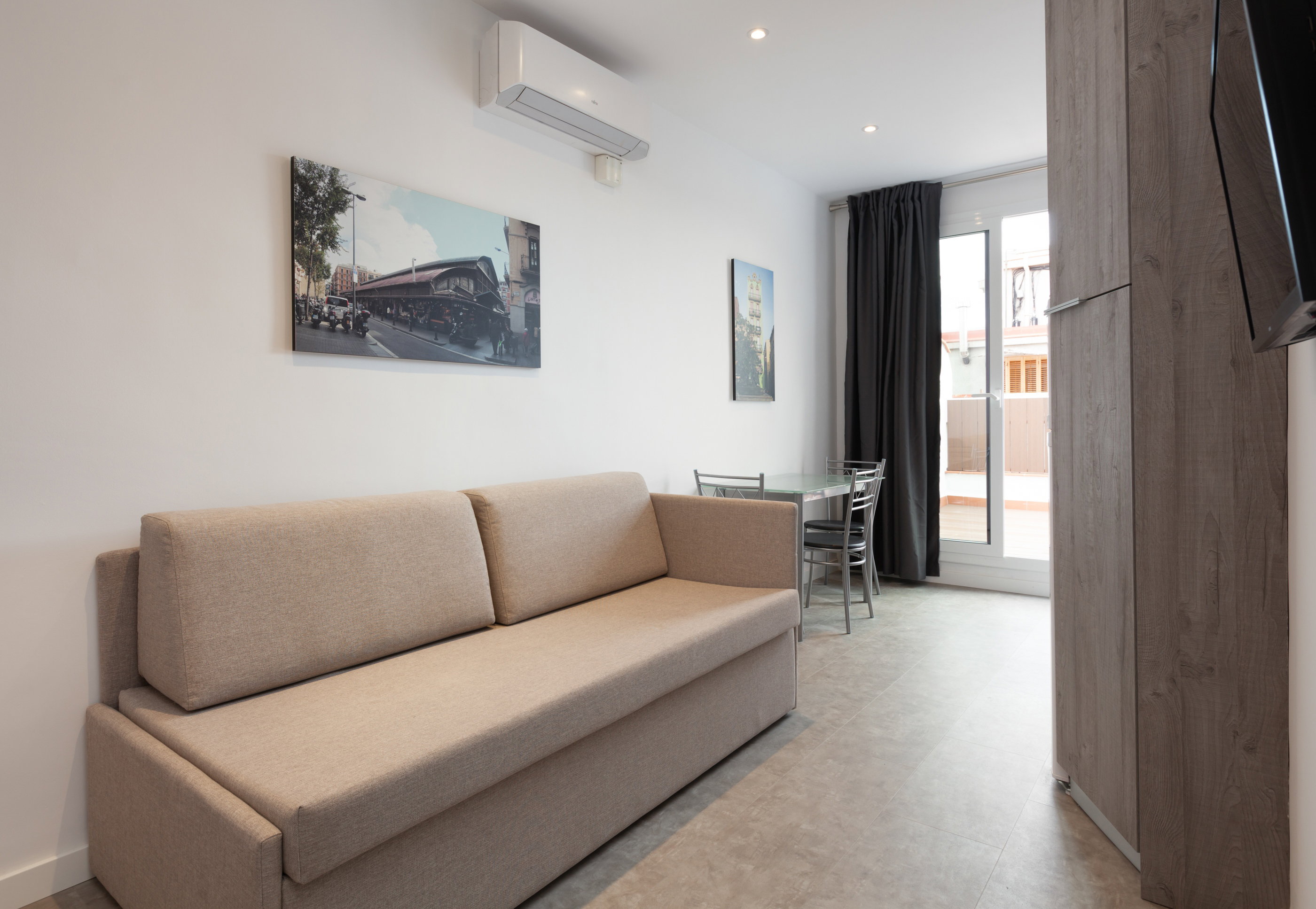 Luminoso pequeño duplex con Terraza en el centro de Gracia.