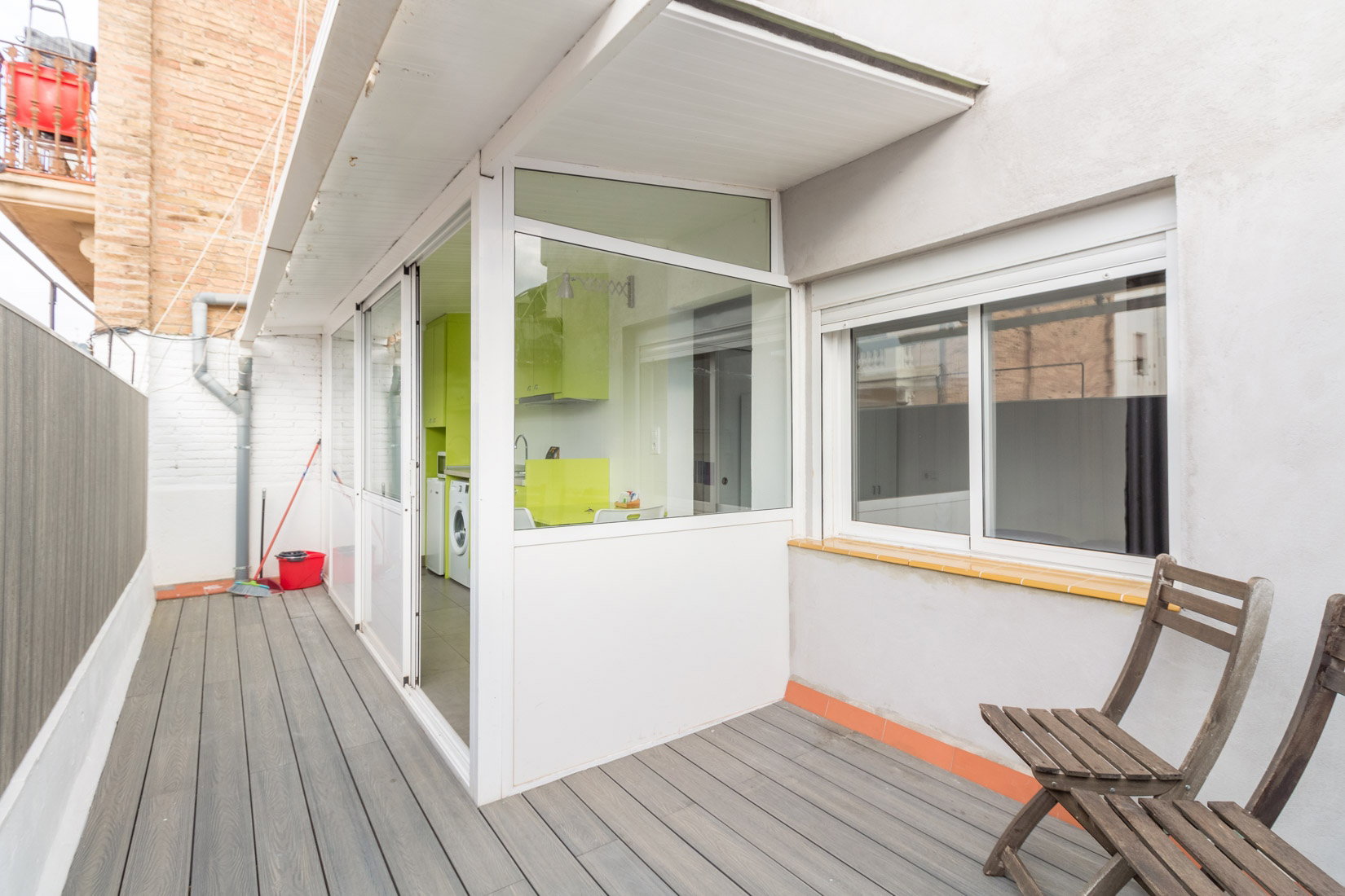 Luminoso pequeño loft con Terraza en el centro de Gracia.