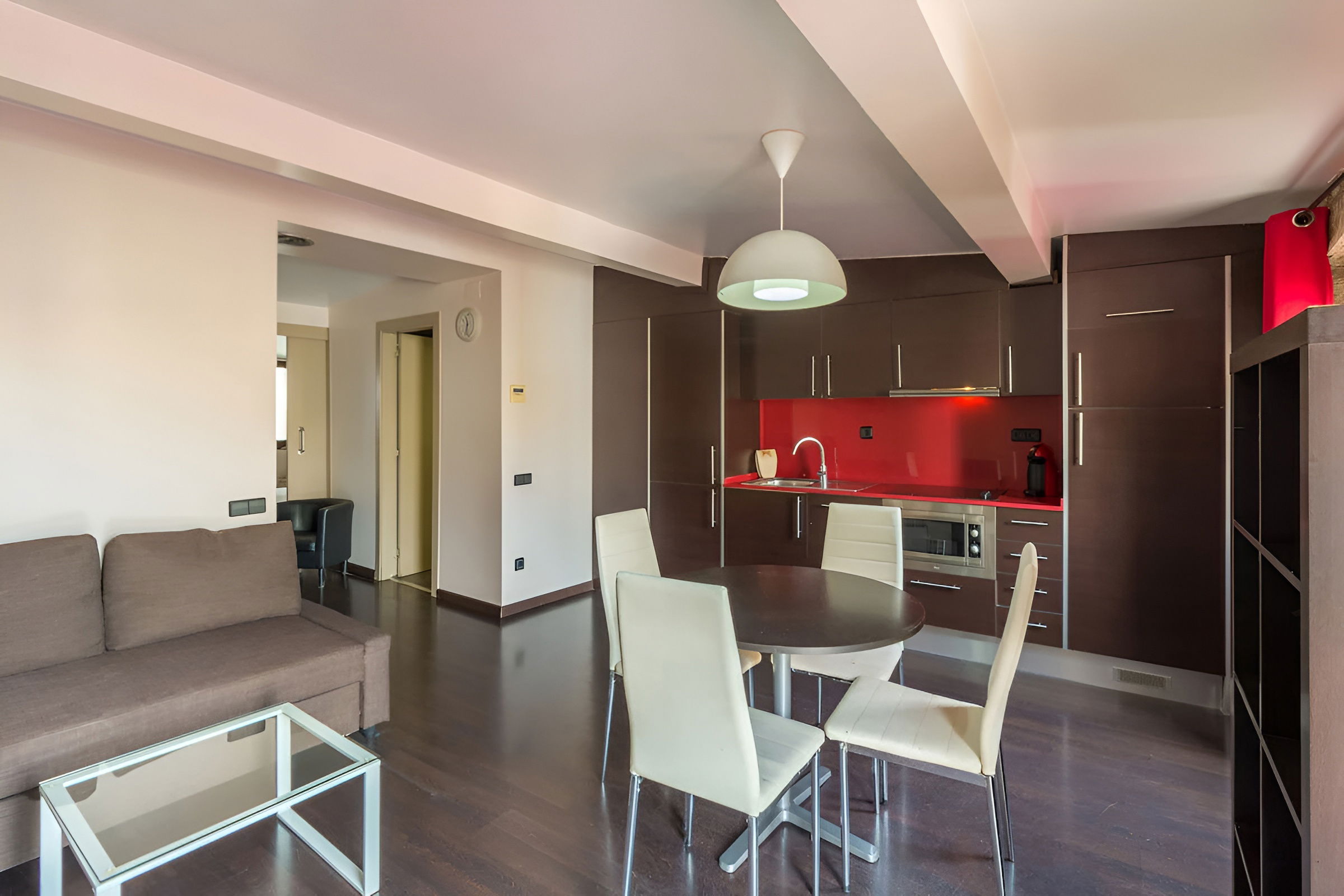 Acogedor apartamento en el centro de Ciutat Vella, en el Raval de Barcelona.