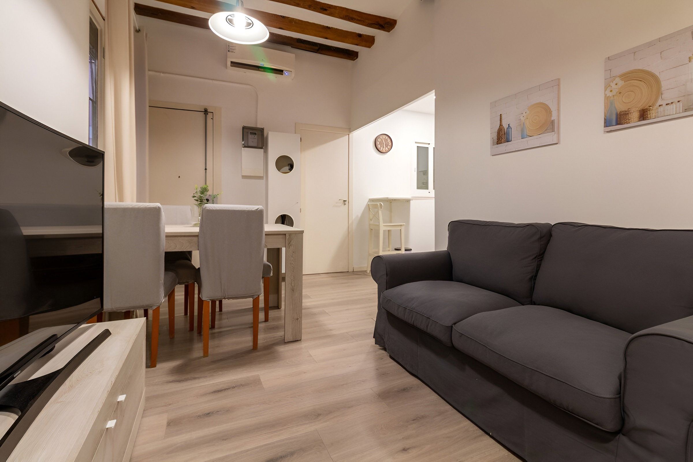 Apartmento con 2 habitaciones en el Born
