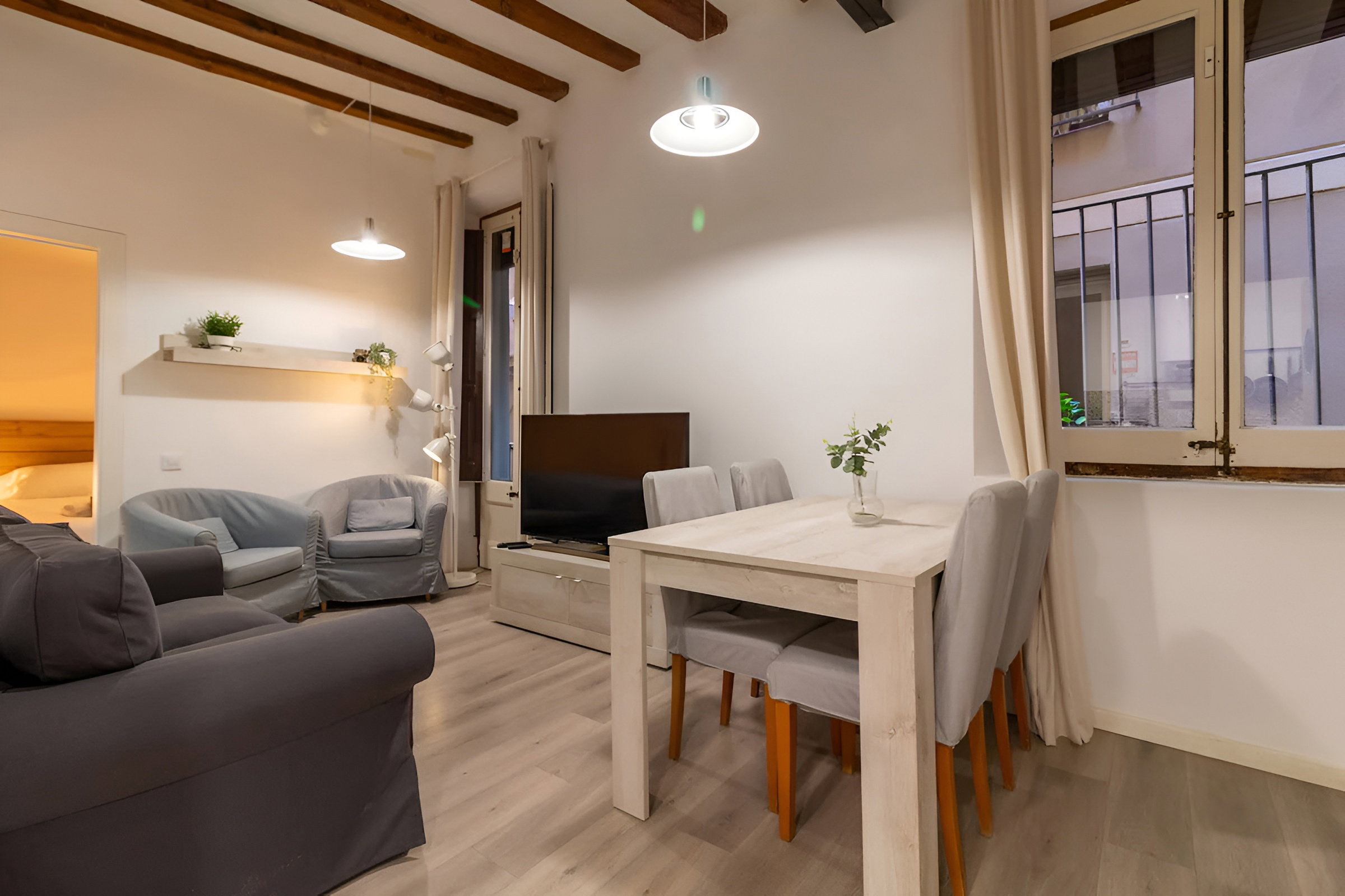 Apartmento con 2 habitaciones en el Born