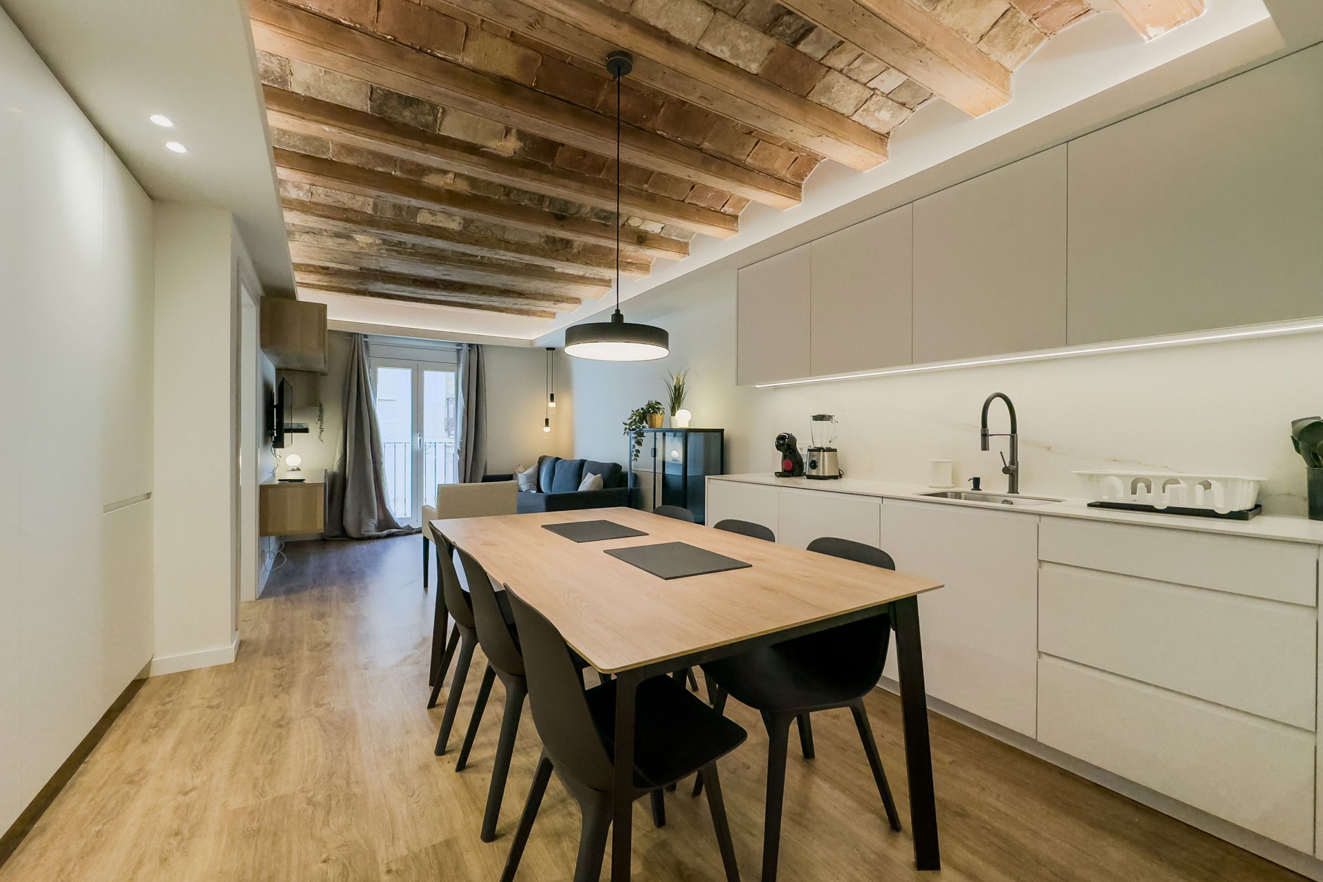 Spacious and bright apartment in the Born neighborhood with 3 bedrooms