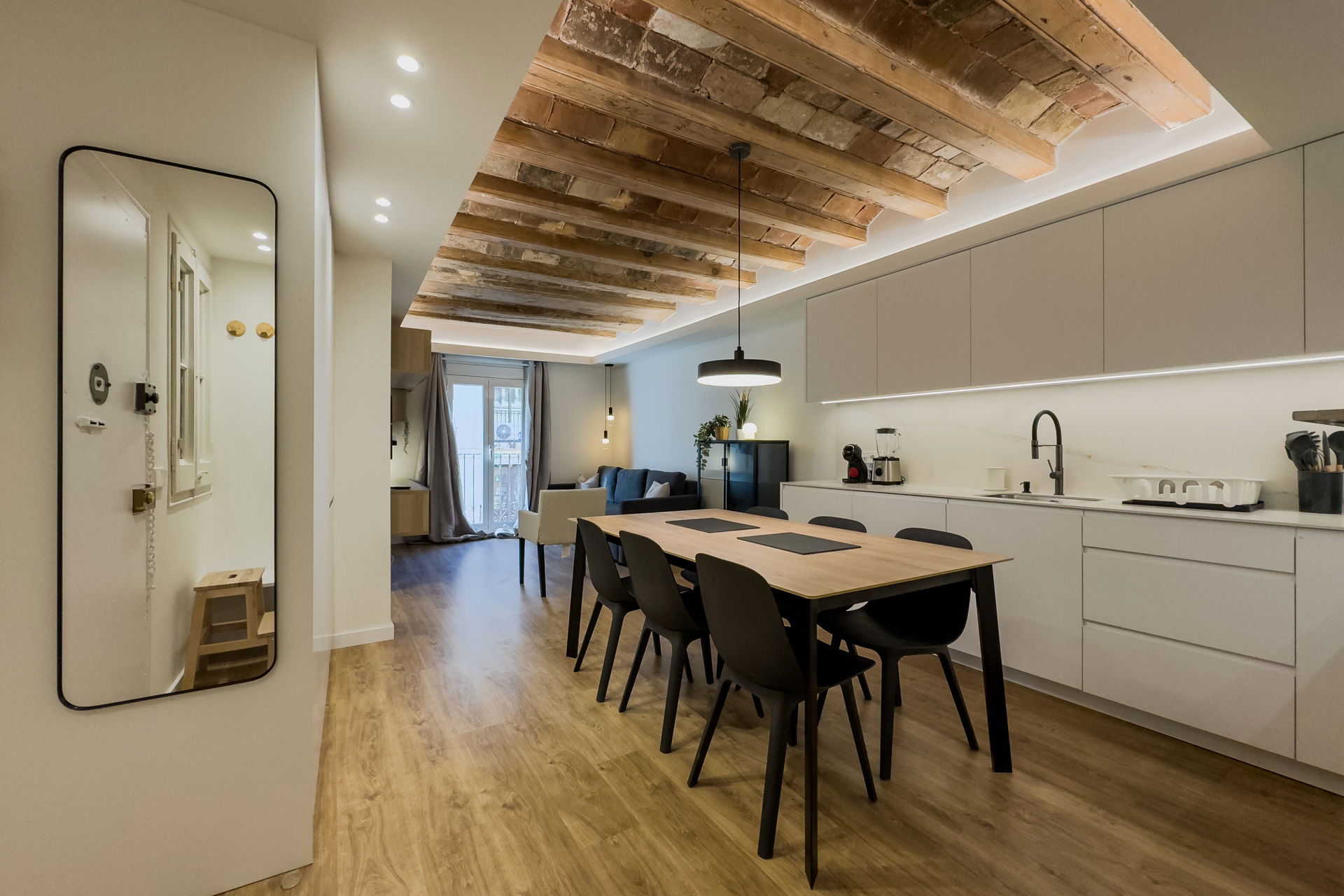 Spacious and bright apartment in the Born neighborhood with 3 bedrooms