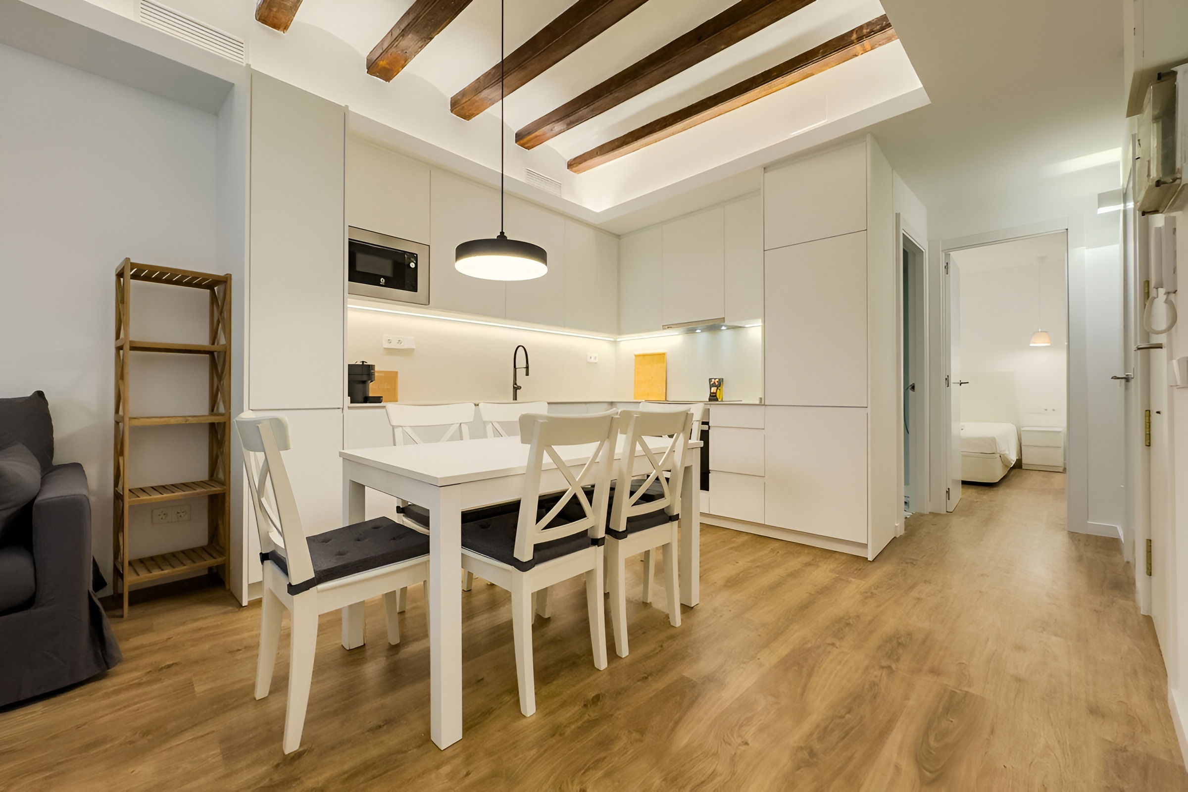 Central apartment with 2 bedrooms for 4 people