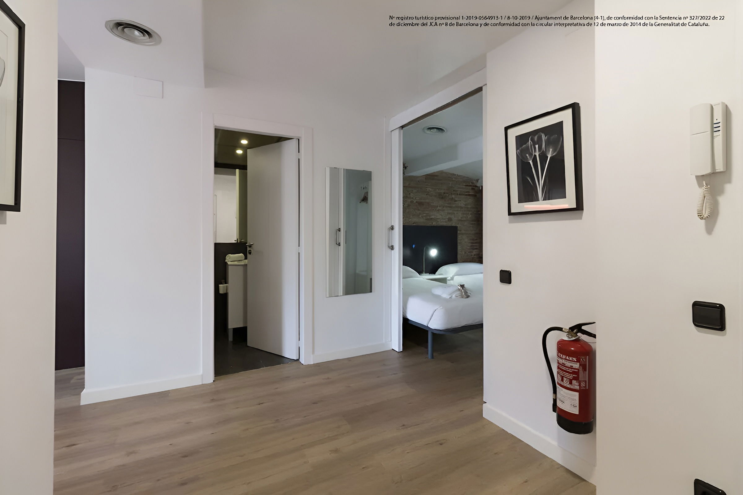 Charming apartment very well located.