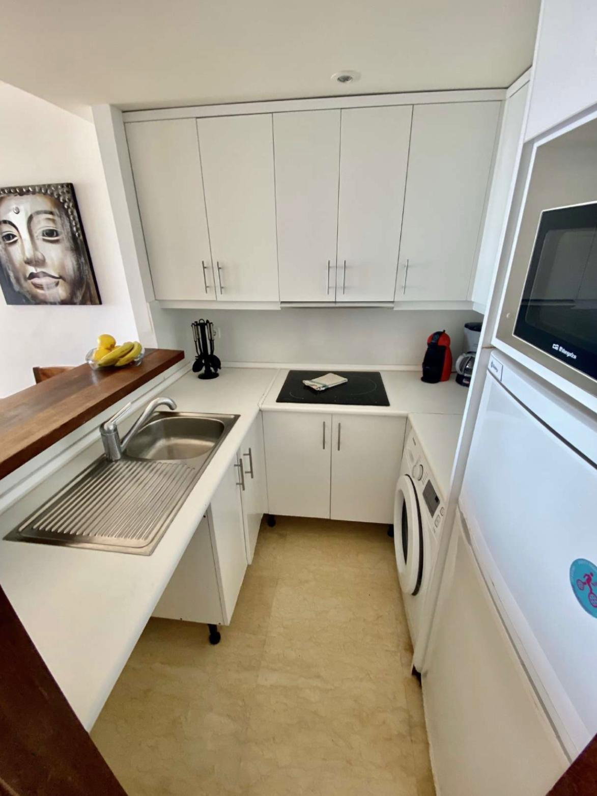 Excellent apartment just steps from the beach