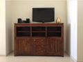 Bright and welcoming apartment with sea views, good location
