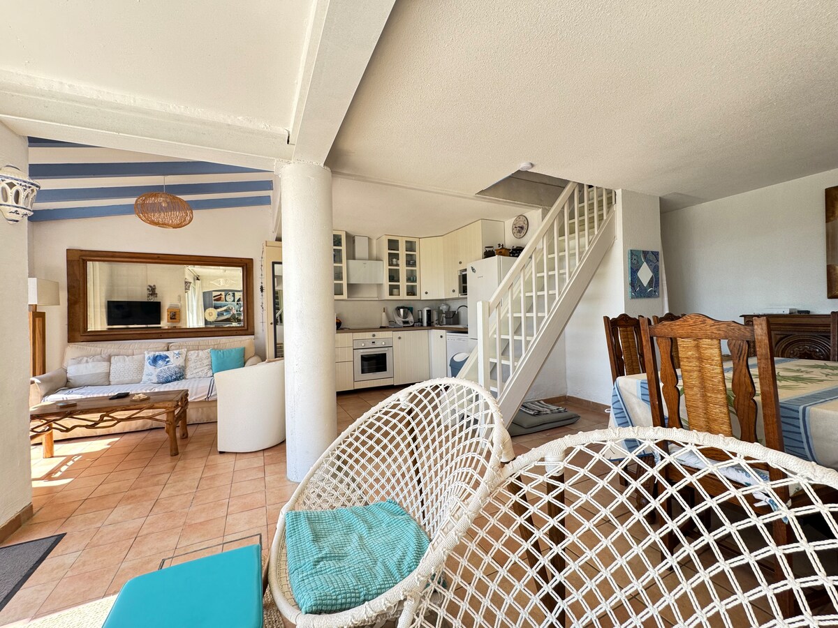 Mazet Alabrena 
★ Vue sur mer & Jardin - Jusqu'à 8 personnes. À seulement 5 m...