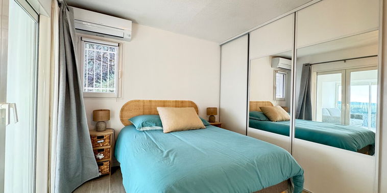 Bedroom 1 image 1