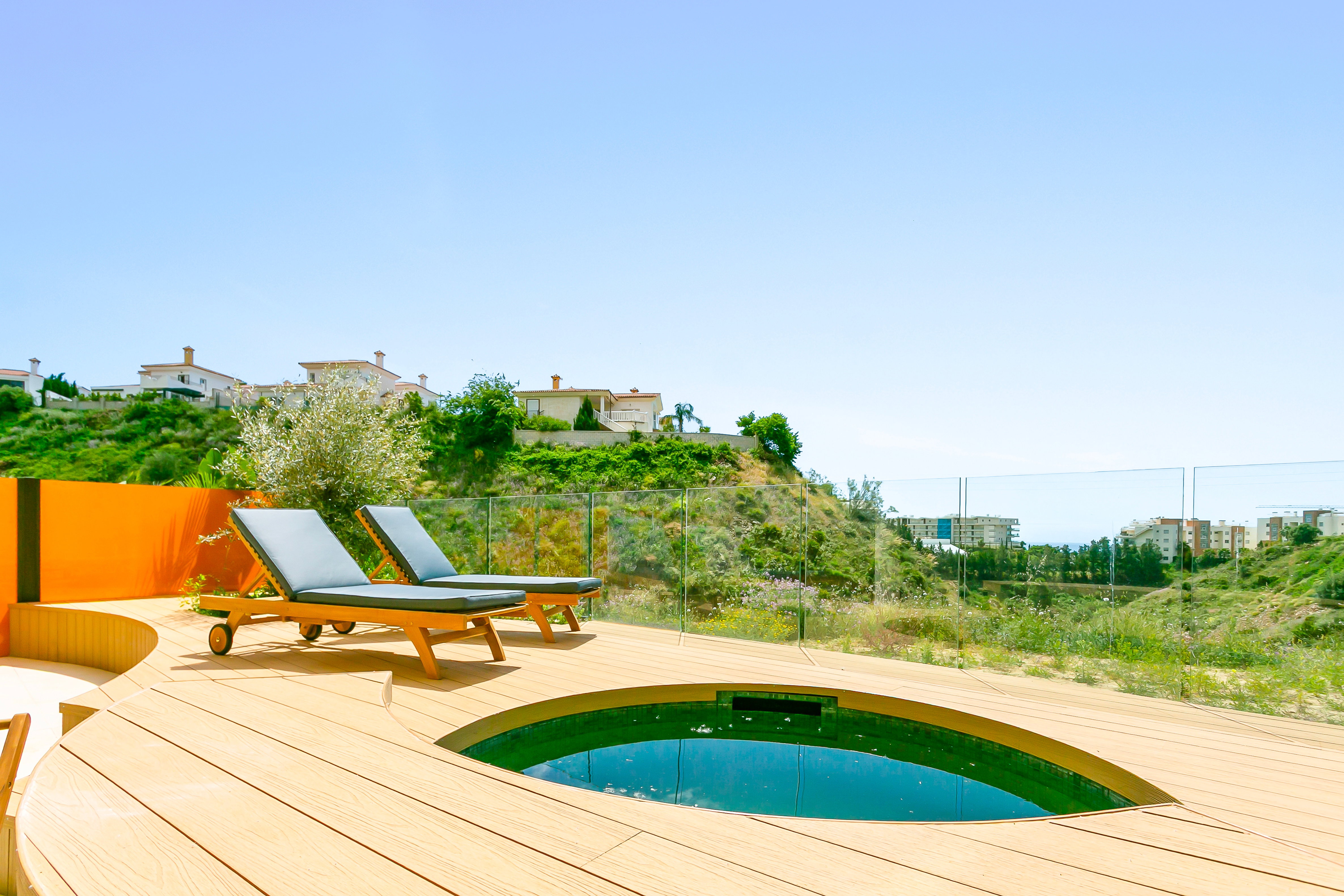 Darko Suite ~ Great Views ~ Sunken Terrace Pool